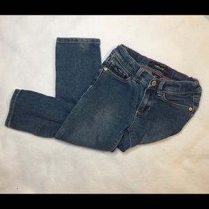 Jordache Simple Twist